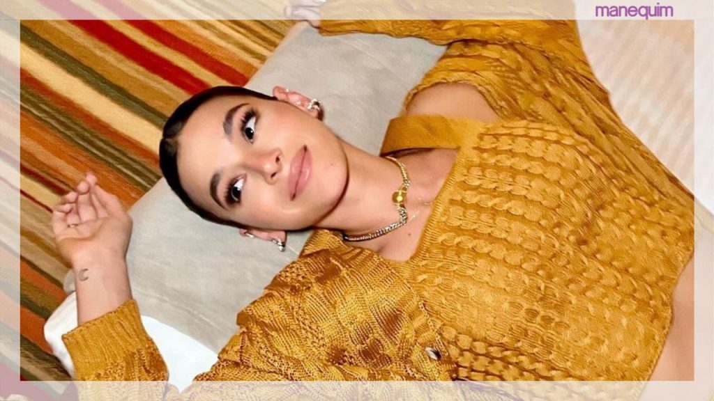 Bruna Marquezine conquista coração de Kanye West com look Burberry